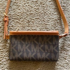 MICHAEL KORS BROWN BELT BAG/FANNY PACK